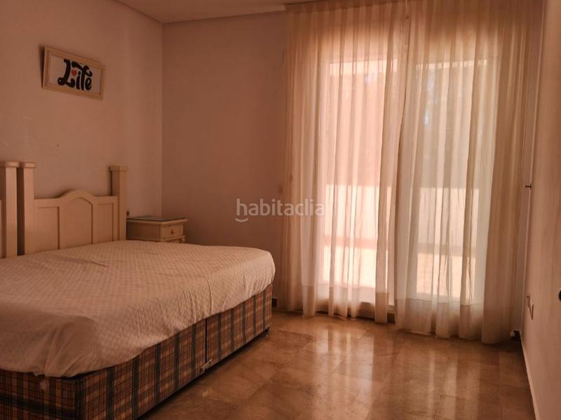 Foto ca42f5bf-a896-49e9-abf8-c8444eae6693. Piso en calle camelia 75 fantástico apartamento junto a el campo de golf de torrequebrada en Benalmádena