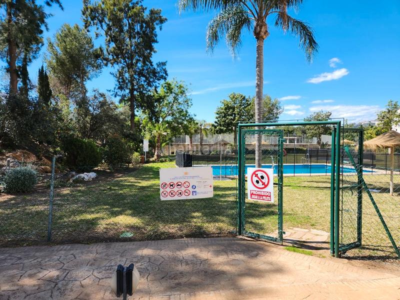 Foto cf5f5f65-594e-4a66-ae1e-c6601919951f. Piso en calle camelia 75 fantástico apartamento junto a el campo de golf de torrequebrada en Benalmádena