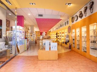 Locale commerciale in Mossen joan batalls 9. Venta locales en zona peatonal trasitada