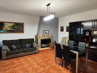 Masía en Calle postigo 10. Vivienda reformada; lista para entrar a vivir.