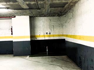 Rent Motorcycle parking in Padua 72. Plazas para motos en pàdua con saragossa