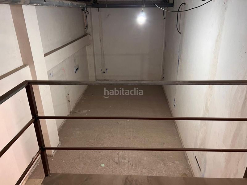 Foto 5c0a3421-4101-40a9-9397-749d551e6c3f. Rent business premise in pi y margall 3 in Plaza Castelar - Mercado Central Elda