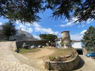 Casa en Victor catala 21. Venta casa 299m2 puig rom roses