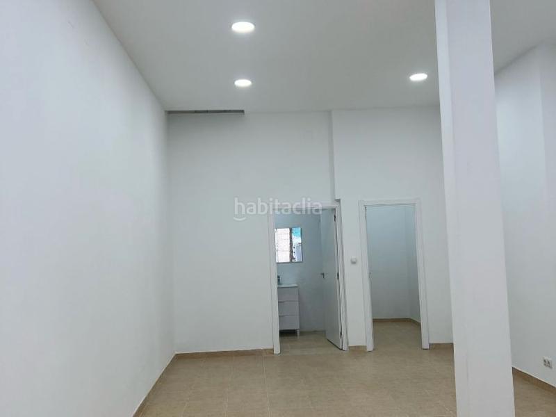 Foto f6954f74-f1f9-4969-99d9-8dfa221239b9. Rent business premise in moianes 63 in Hostafrancs Barcelona