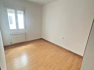 Rent Flat in Calle de marcelo macias 5. Fantastico piso para entrar a vivir