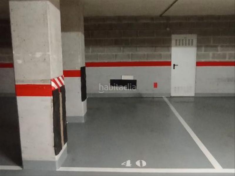 Foto b684e215-6bfd-4acc-91a8-2e83d5074521. Miete autoparkplatz in ernest llunch 3 in La Pereda Santander