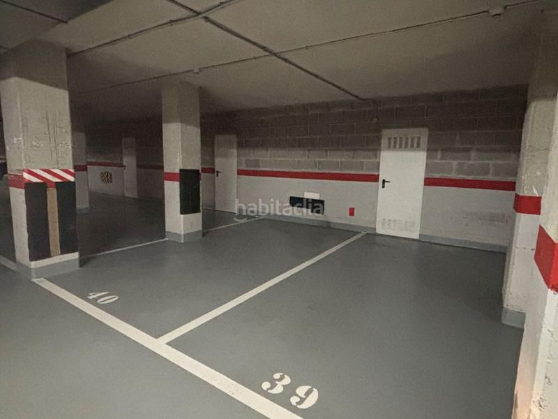 Foto 54e0911b-8ad8-4fce-b773-6f5f191e6232. Rent car parking in ernest llunch 3 in La Pereda Santander