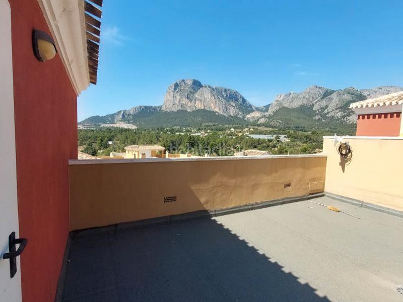 Foto f3755b43-6ce5-4f95-86f6-4dd8337c17d5. Apartamento en carrer del tossal 12 vivienda completa en Polop
