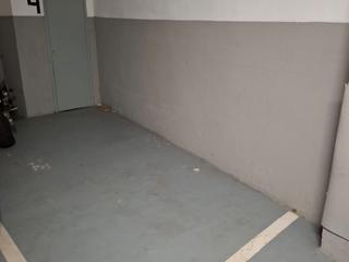 Miete Motorradparkplatz in Av roma  108. Alquiler moto fácil acceso