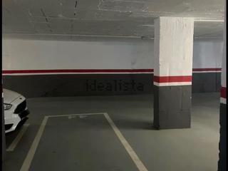 Lloguer Aparcament cotxe a Avinguda madrid 144. Plaza de parking en les corts