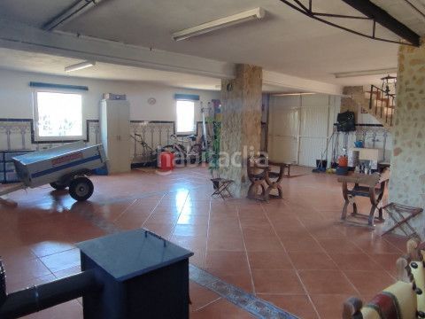 Foto 4c2ca6a2-bda8-45fc-a7aa-b8f6e4fb51ae. Country house in calle diseminados 39 in Corral - Rubio