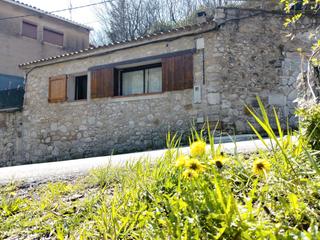 Casa adossada a Montseny 2. Casa unifamiliar en venta en carrer de la drecera de queralt, 1