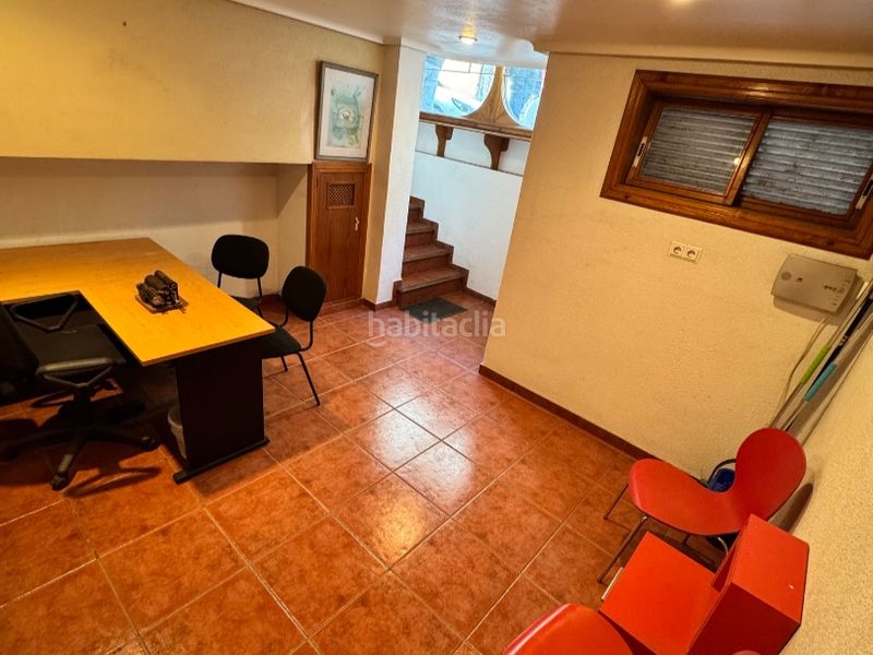 Foto b6ff5292-4739-401e-9dcf-a9986f2db4aa. Alquiler local comercial en doctor fleming 6 local en pleno centro de vinaros en Vinaròs