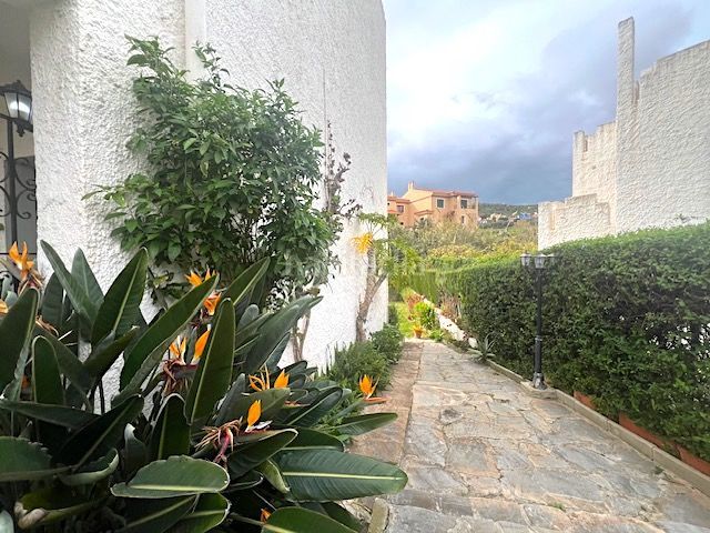 Foto 0772e244-f370-4b7b-b574-c26bfca5e6c6. Casa en carretera el peñoncillo 71 oportunidad de inversión en la duquesa () en Manilva