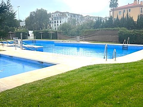 Foto 68605f0c-62be-4600-8bd5-c23bcdfaf9b7. Casa en carretera el peñoncillo 71 oportunidad de inversión en la duquesa () en Manilva