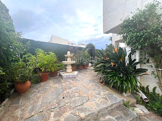 Foto cd1753bd-eac4-49a4-a1ba-628a99613e68. Casa en carretera el peñoncillo 71 oportunidad de inversión en la duquesa () en Manilva