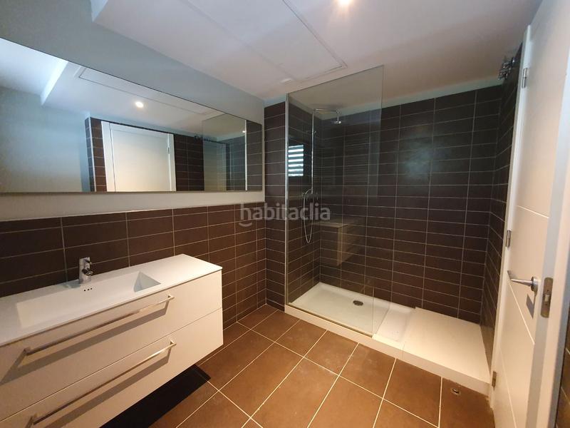 Foto 5796d64c-ca18-4334-b0cd-2f43e45c4d52. Lloguer casa a carrer anoia 22 a Can Quirze Mataró