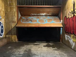 Miete Autoparkplatz in Dos de maig 209. Alquiler plaza pequeña / mediana
