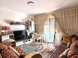 Appartement à Anastasi pinos 45. Piso reformado de 3 habitaciones en pardinyes con alta rentabili