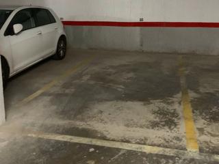 Rent Car parking in Santa clotilde 14. Parquing coche grande