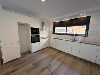 Appartement à Carrer la salut 10. A estrenar, excelentes acabados