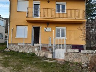 Maison à Agregado navalsauz 143. Casa familiar en paraíso natural de gredos