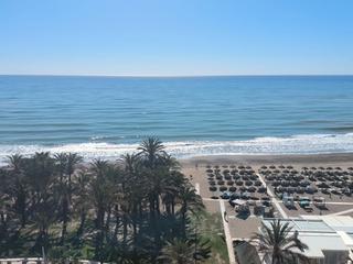Lloguer Pis a Avenida benjamina  2. Se alquila larga temporada piso frente al mar