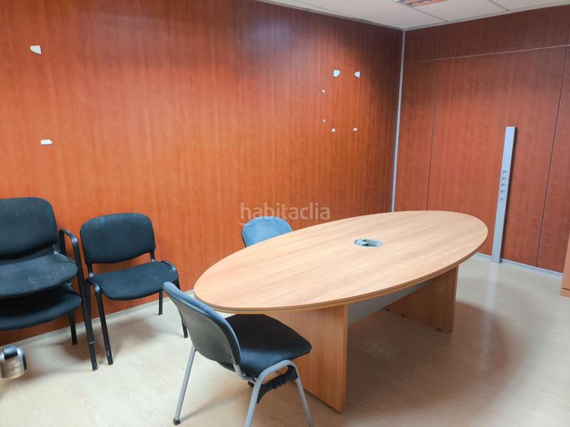 Foto eda4be25-70c3-4343-ad9f-4ce1bc7813e8. Miete büro in carrer indústria in Califòrnia-Santa Madrona Masnou (El)
