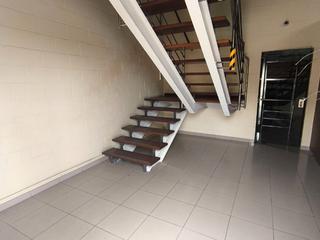 Miete Büro in Carrer indústria, 6 6. Oficina de 250m2 en alquiler