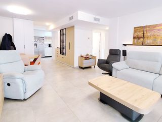 Pis a Calle paz de belgrado 21. Con garaje, trastero, piscina y gimnasio