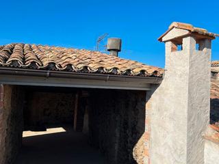 Masia a Carrer rentadors 11. Venta de casa rural en lluçars, lleida