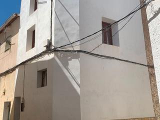 Masia a Calle real 14. Casa rustica en villar del humo