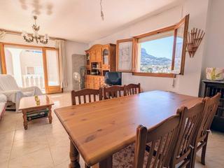 Piso en Avda. puerto de santamaria 1. Amplio apartamento en pleno centro de calpe
