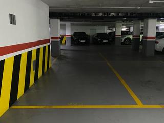 Location Parking voiture à Pere de cabrera  30-38