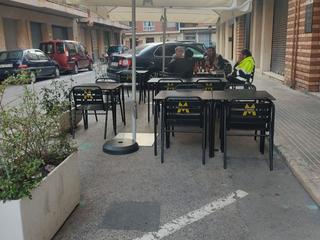 Locale commerciale in Carrer de valència 5. Clientela todo el año