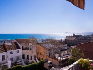 Etagenwohnung in Carrer 1r. de maig 22. Fantástico piso con piscina y vistas al mar