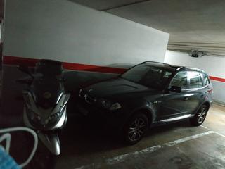 Alquiler Parking coche en Avinguda onze de setembre 295. Plaza de parking con cómodos accesos