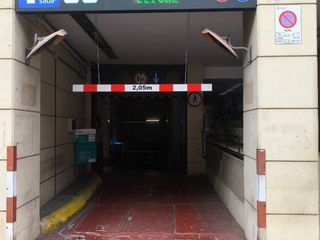 Miete Autoparkplatz in La riera  69. Lloguer pàrquing al saba de la riera (centre)
