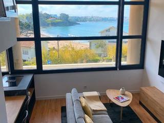 Location Appartement à Calle fieitos 2. Piso de diseño en alquiler reformado integralmente a pie de play