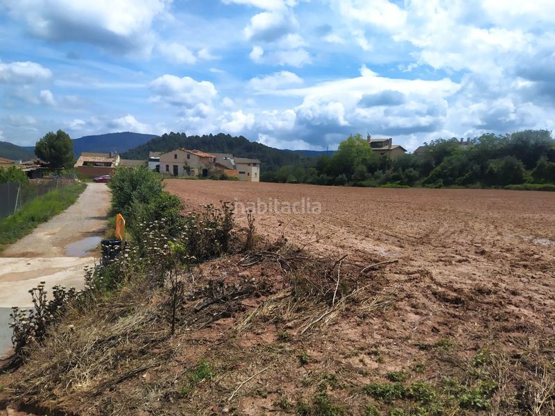 Foto 575d61e1-0aa1-446a-bf46-00065ab7a0a5. Terreny residencial a carrer pla de la salut 14 a Cardona
