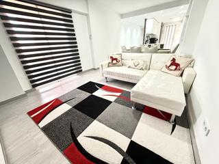 Flat in Calle mariano de cavia 45. Recién reformado