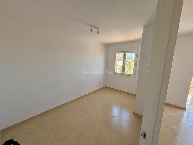 Foto c961ba0b-18f7-4127-bbf0-8625b6ace36e. Location duplex dans calle la tajea 3 dans Centro Benalmádena