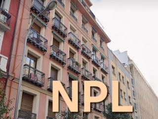 Piso en Alenza 8. Deuda hipotecaria. venta exclusiva para inversores