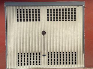 Location Parking voiture à Carrer de castanyer 25. Box en alquiler