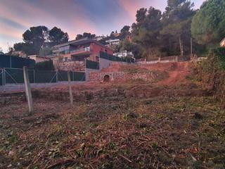 Terrain résidentiel à Via alemana 9. "excelente solar, en fontpineda - pallejà (barcelona)