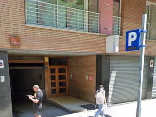 Lloguer Aparcament cotxe a Passei pere iii 89. Parking cotxe i moto en manresa
