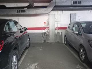 Miete Autoparkplatz in Avinguda bufalà 36. Se alquila plaza de parking en avinguda bufalà, badalona