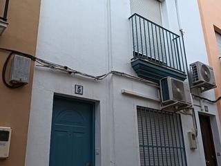 Casa adossada a Camino del molino 5. Casa en venta aznalcázar