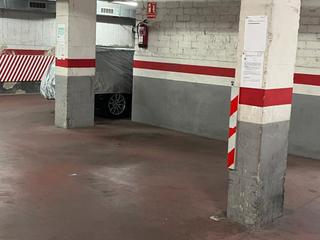 Car parking in Plaza pep rovira 9. Es una `plaza de garage muy ancha cabe moto y coche