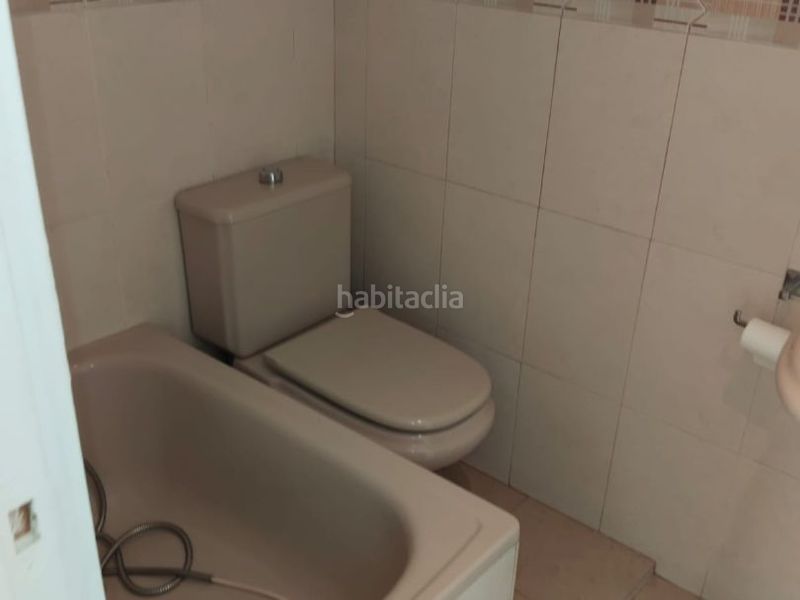 Foto 6b86d6c0-ad72-4aca-80e6-658b8df19904. Flat in calle menorca 24 in Centro ciudad Fuengirola